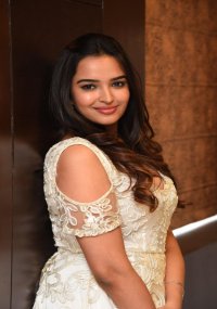 pujita ponnada 9